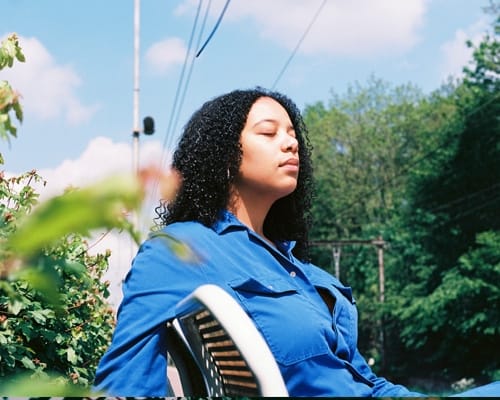 Who Is Emma Hessels? Biography, Age, Career, Songs, and Everything About the Rising Belgian Singer