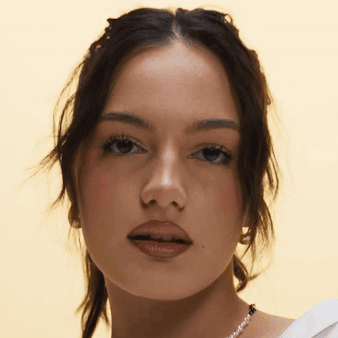 Musical Artist Taša Krunić Age, Family, Bio, Life and Career