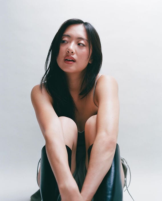 Get to Know Singer Sarah Kinsley: Age, Background, Personal Life & Career Growth
