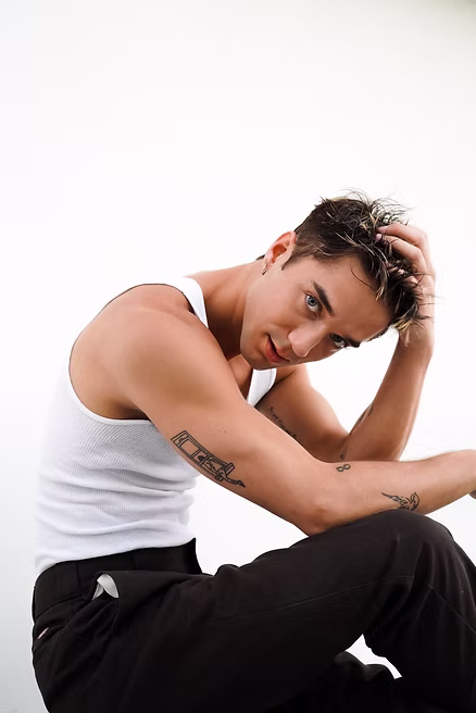 Singer Daniel Seavey Age, Family, Bio, Life & Career: Everything You Need to Know