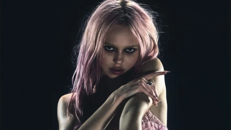 Who Is Singer Adéla? Age, Family Background, Biography & Music Career