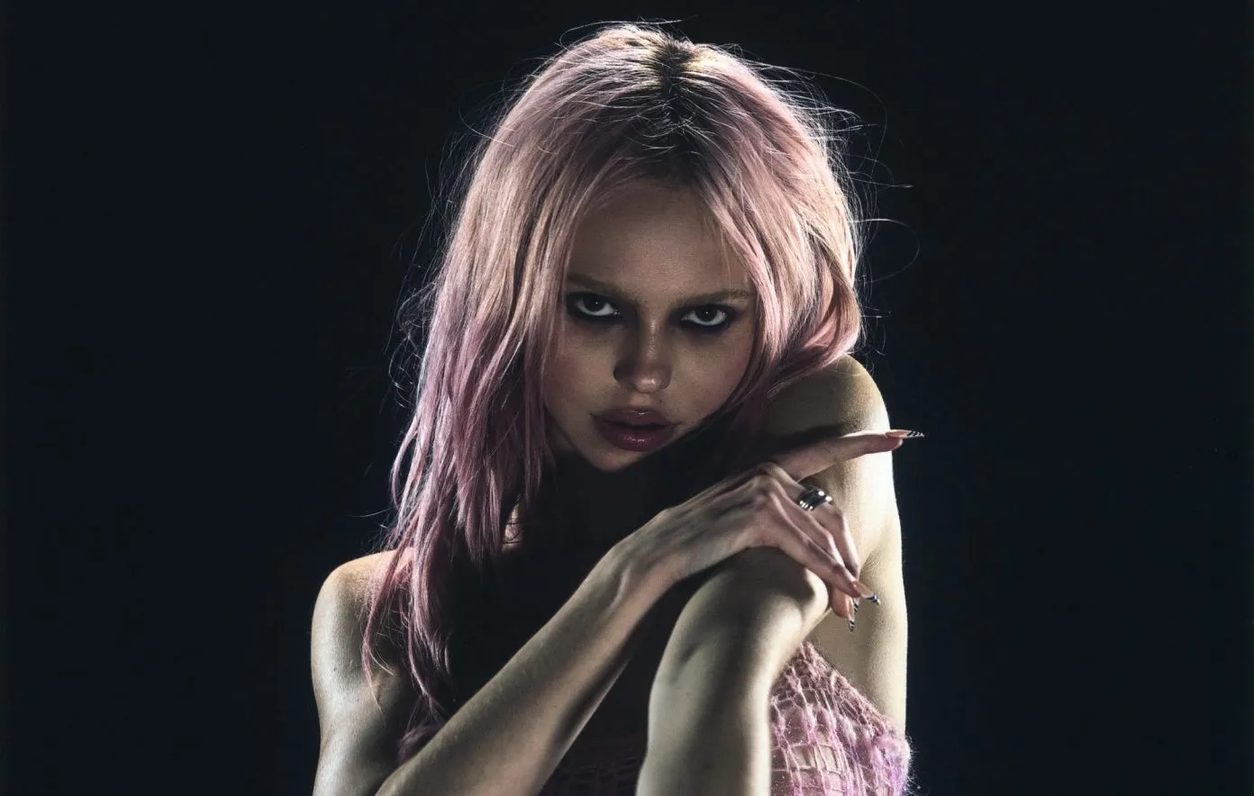 Who Is Singer Adéla? Age, Family Background, Biography & Music Career
