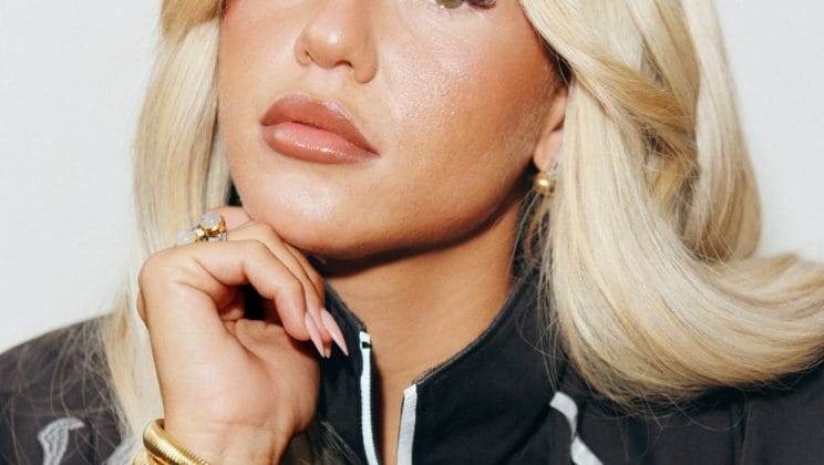 Singer Skye Newman Biography: Age, Family Life, Personal Story & Career Highlights