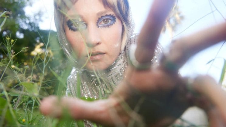 Singer Tash Blake Age, Family, Bio, Life and Career